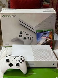اكس بوكس وان s سعره 200التواصل07717540013