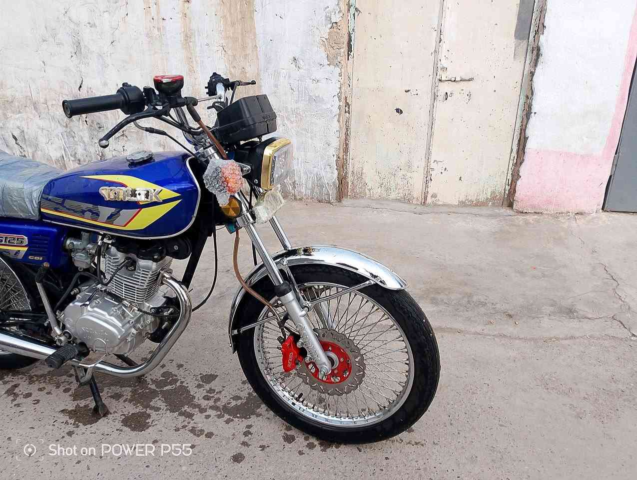 سلام عليكم درجه تايكرالبيع موديل 24كفالة عامه وراق بيها سعر خاص مكان ديالى ناحيه  ***********
