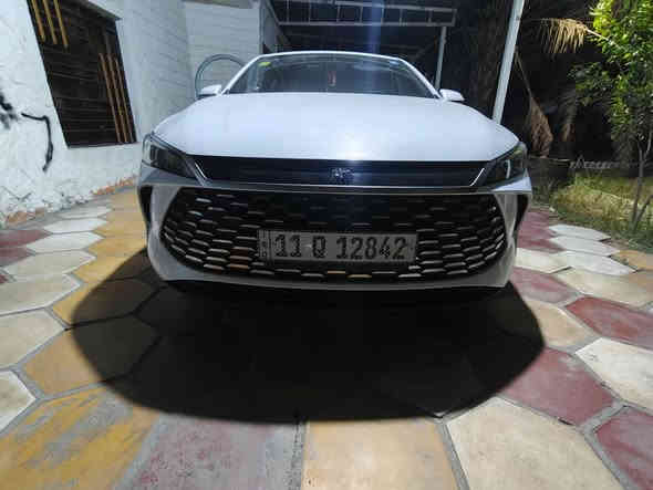 بي وايدي جن بلاص داخل ابيض  
موديل 2025  رقم بغداد داخل ابيض 
ماشيه 9500 كم قابل للزياده رقم بغداد 
السعر 19600  عنوان بغداد بسمايه ***********
