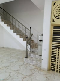 بيت للايجار 📍 العنوان: حولي الجامعة قريب على الشارع  🔹 المواصفات: • غر...