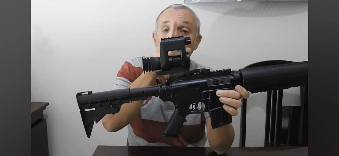 💪🏽💪💪🏽ناظور  ليلي ماركه ويت هانتر الوصف 👇👇
وصف
منظار بندقية WESTHUNTER NVE20 الرقمي للرؤية الليلية والنهارية بدقة HD 1080P للصيد. متوافق مع عيار .308. يمكن استخدامه مع منظار إضافي أو بشكل مستقل.
تكبير العدسة العينية: 16x
، تكبير رقمي: 1x-3.5x،
البعد البؤري للعدسة الشيئية: 16 مم، الوزن: 288 غرام،
الأبعاد: 145x98x50 مم، طاقة الأشعة تحت الحمراء: 5 واط،
طول موجة الأشعة تحت الحمراء: 850 نانومتر،
دقة الصورة: 3072x1728،
دقة الفيديو: 1920x1080،
دقة المستشعر: 1920x1080،
دقة العدسة العينية: 1024x768،
محول للقطر الخارجي: 38-46 مم،
البطارية: 18650x1،
عمر البطارية: 8 ساعات،
مسافة إضاءة الأشعة تحت الحمراء: 200 متر،
صيغة الفيديو/الصورة: mp4 / jpg،
طريقة الإرسال:
واي فاي،
التركيز: 3 سم - ∞


**إذا كنت صاحب هذا الإعلان وتريد حذفه لأي سبب، رجاءا أرسل رسالة إلى الدعم الفني**