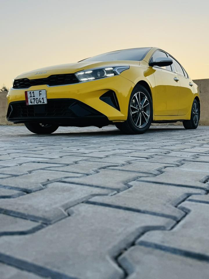 للبيع كيا فورتي 2022رقم بغداد دولي تحويل مباشر هزة جديدة سنوية لل29ستوني محولها سيارة مكفولة من الضربة والتبديل سيارة فول موصفات 1/1بصمة كشنات جلد كشنات تدفئة حساس خلفي رادار  سايد بريك دكمة اوتو هولد كامرة خلفية دائمية تحديد مسار قيادة ذاتية مري شفط عند القفل ترحيب لدات سماعات ستيرو شحن واير لس سيارة جاهزة ع الاخير مكينة وكير ع وضع الشركة برغي ممفتوح بيها تخم تاير حدادية 100‎%‎شرط مال جناي متصرف عليها الف واحلى من صور مكينة 2000دوش العنوان واسط السعر 137 وبيها مجال خابر وتدلل للاستفسار ***********
