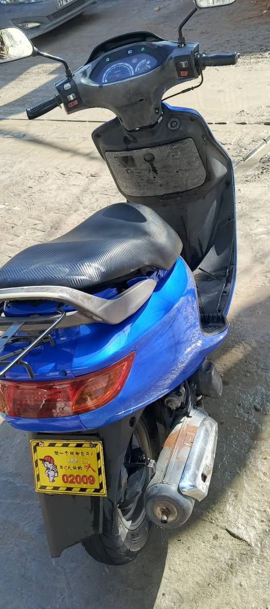 دراجه فراشه حاويه محرك ما مفتوح كهربائيات كله شغال مكان نجف السعر 550اوبيه مجال ***********
