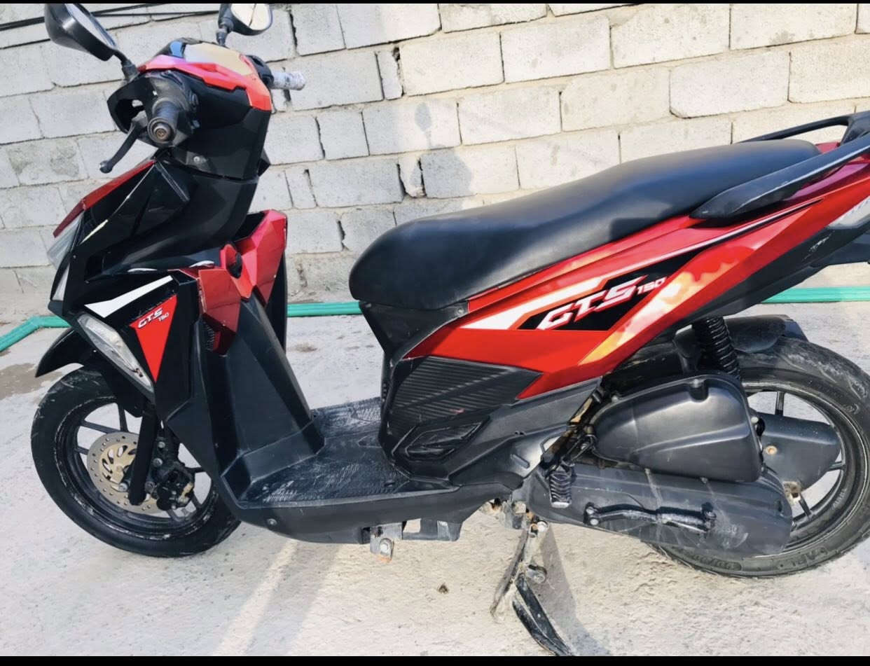 سلام وعليكم شباب دراجه
اللبيع السرعه 150/

موديل 23/

السعر 450 

لاستفسار تصال 

***********
