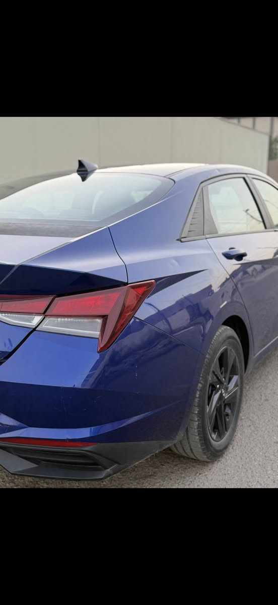 سلام عليكم الانتر موديل ٢٢ حادثها باب وجاملغ وهنا صار بيها حالوب السياره رقمها اربيل  سعر١٢٨ 
واتساب او اتصال ***********
