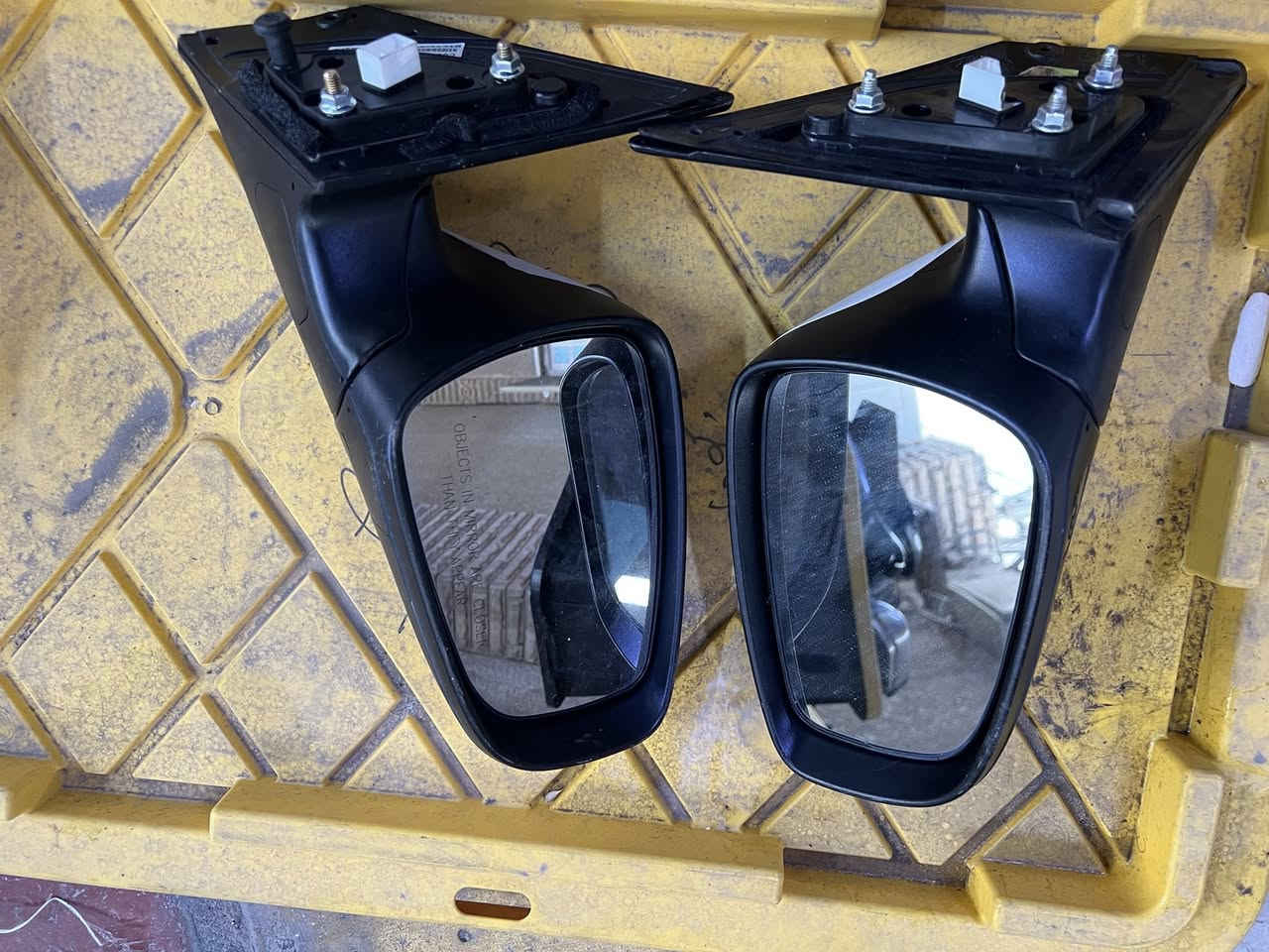 سلام عليكم هاي المري للبيع شلع كلهن الي تفيده يتواصل *********** واتساب
