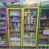 ثلاجات عرض • للبيع
