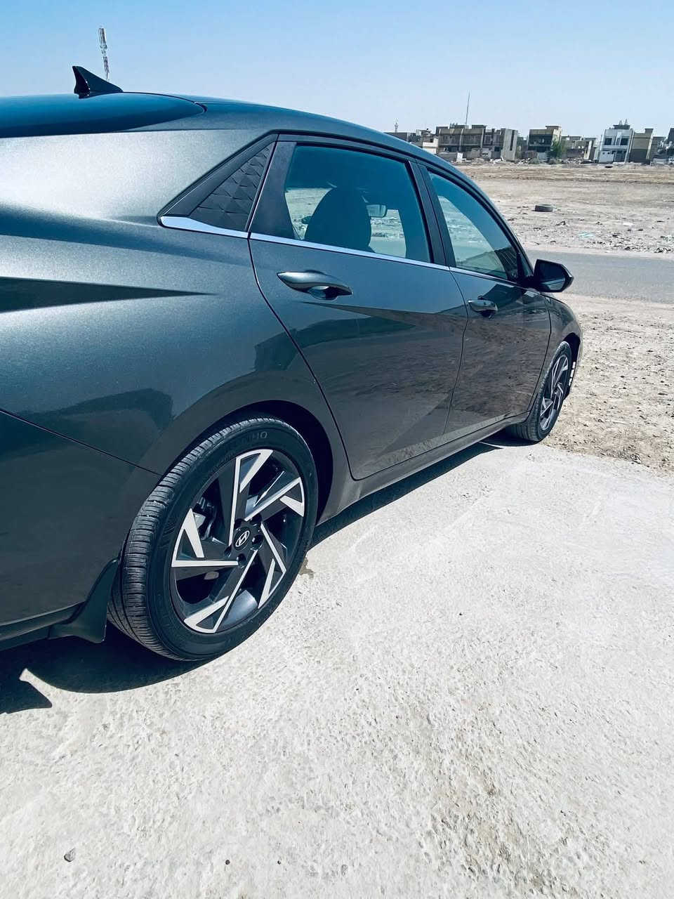 النتر 2024 محرك 2000دوش الون زيتوني مواصفات فوال واحد على حدث بصيط ربع جاملغ بنيد مبدل نفس لون رقم بغداد بسمي *********** ستفسار
