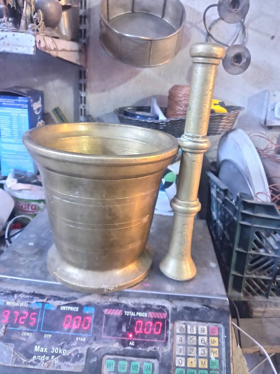 ارتفاع 20 وزن 10 الا ربع 
سعر 170 الف


**إذا كنت صاحب هذا الإعلان وتريد حذفه لأي سبب، رجاءا أرسل رسالة إلى الدعم الفني**