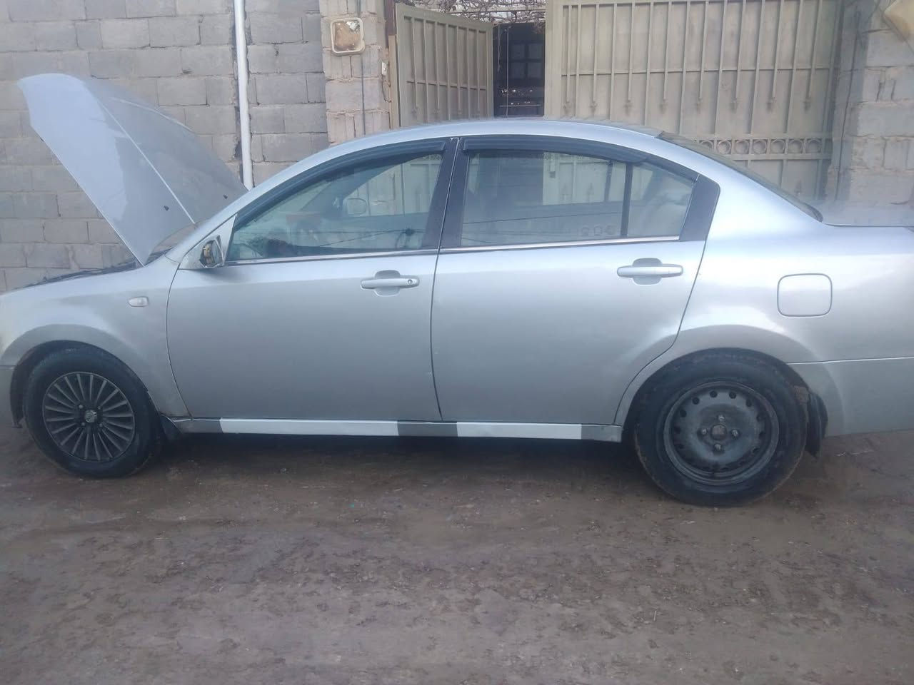 السلام عليكم سيارة شيري لون رصاصي كير ومحرك كامري ابو الكف موديل ٢٠١٠ رقم بغداد انكليزي سنوية لسنة ٢٠٢٩ سعرها ٣٠$ وبيها مجال بسيط التواصل على الخاص او الاتصال على الرقم العنوان الفلوجة 

***********
