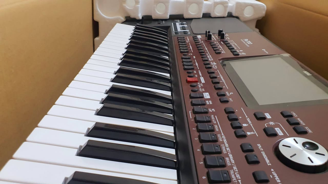 السلام عليكم
Korg (Pa 700)
بي سيت مفول (سيت العزاوي)
ما مفتوح لا تنظيف ولا تصليح (اخو الجديد) 
مستعمل بيت مو حفلات ٤ اشهر 
ملحقات (حقيبة + ستاند + سيت فول + كارتونة)
مكان : بغداد الدورة 
تفاصيل خاص


**إذا كنت صاحب هذا الإعلان وتريد حذفه لأي سبب، رجاءا أرسل رسالة إلى الدعم الفني**