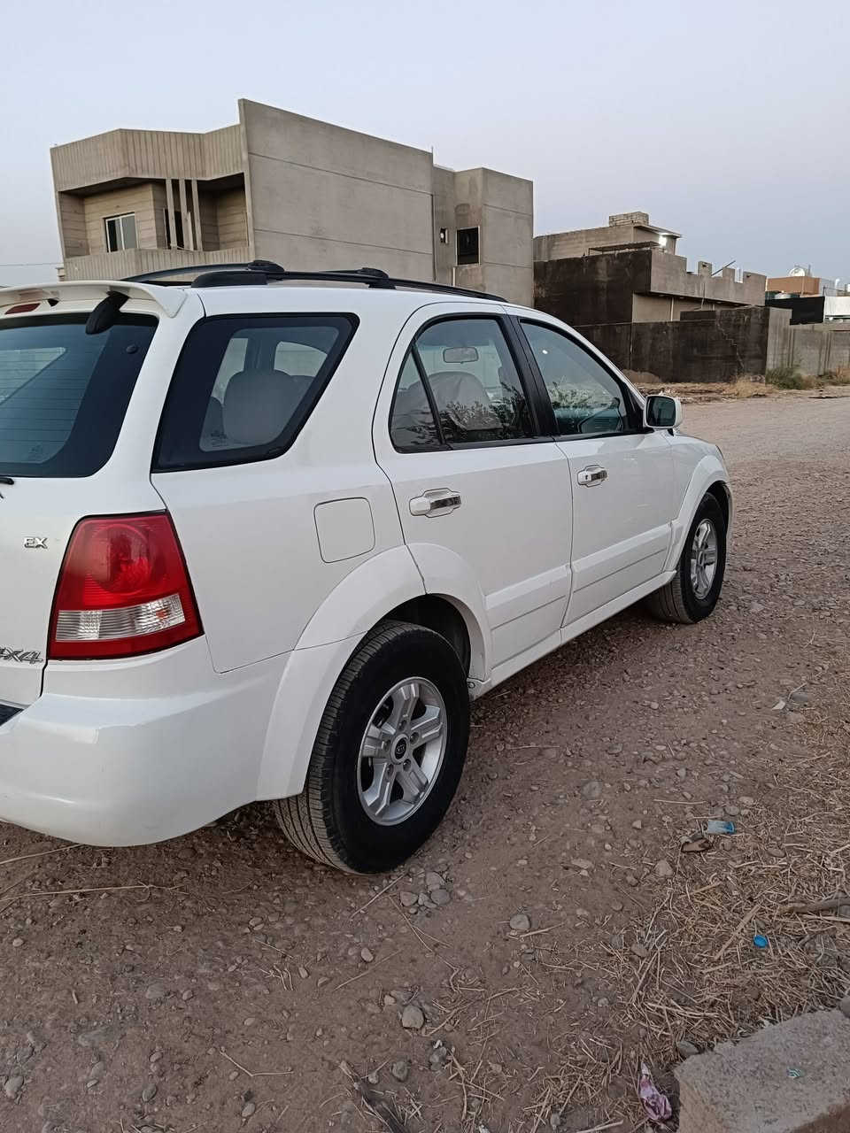 سلام عليكم كيا سورنتو للبيع خليجي2006 السعر 73بيها مجال العنوان كركوك ***********
