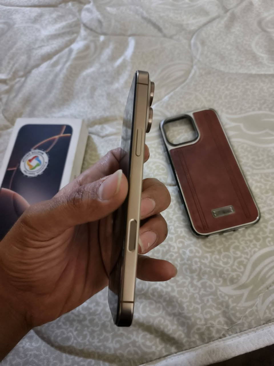 ايفون 16 برو ماكس 
بطاريه 🔋97
وكاله مستر كلش نظيف 
سعر 1450 وبيه مجال


**إذا كنت صاحب هذا الإعلان وتريد حذفه لأي سبب، رجاءا أرسل رسالة إلى الدعم الفني**