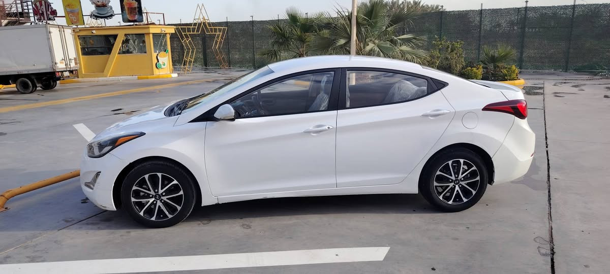 السلام عليكم النترا 2016 خليجي محرك 1800دوش رقم بغداد بدون صبغ قطعه وحده تبديل بلادي نفس اللون جاملغ أمامي الأيمن بدون دواخل السعر ١٢٠ بيها مجال
***********
