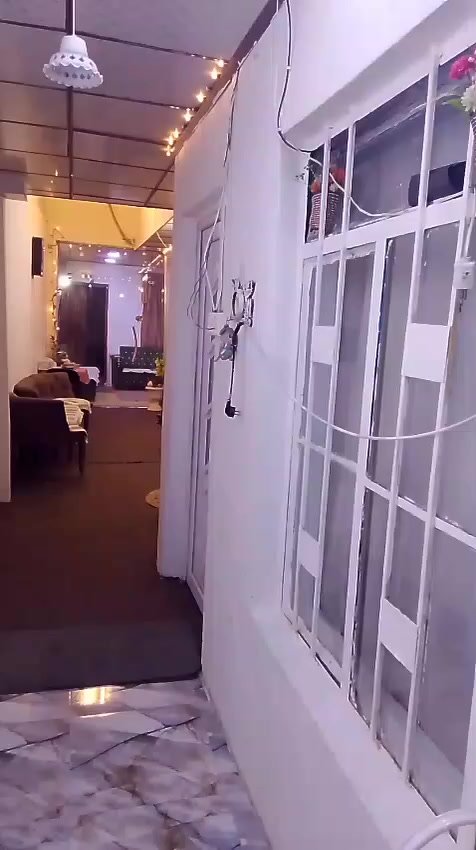 الدار للبيع الموقع حي الكرامة 19 تفاصيل البيت بالفيديو 
للأستفسار الاتصال بالرقم *********** أو ***********
