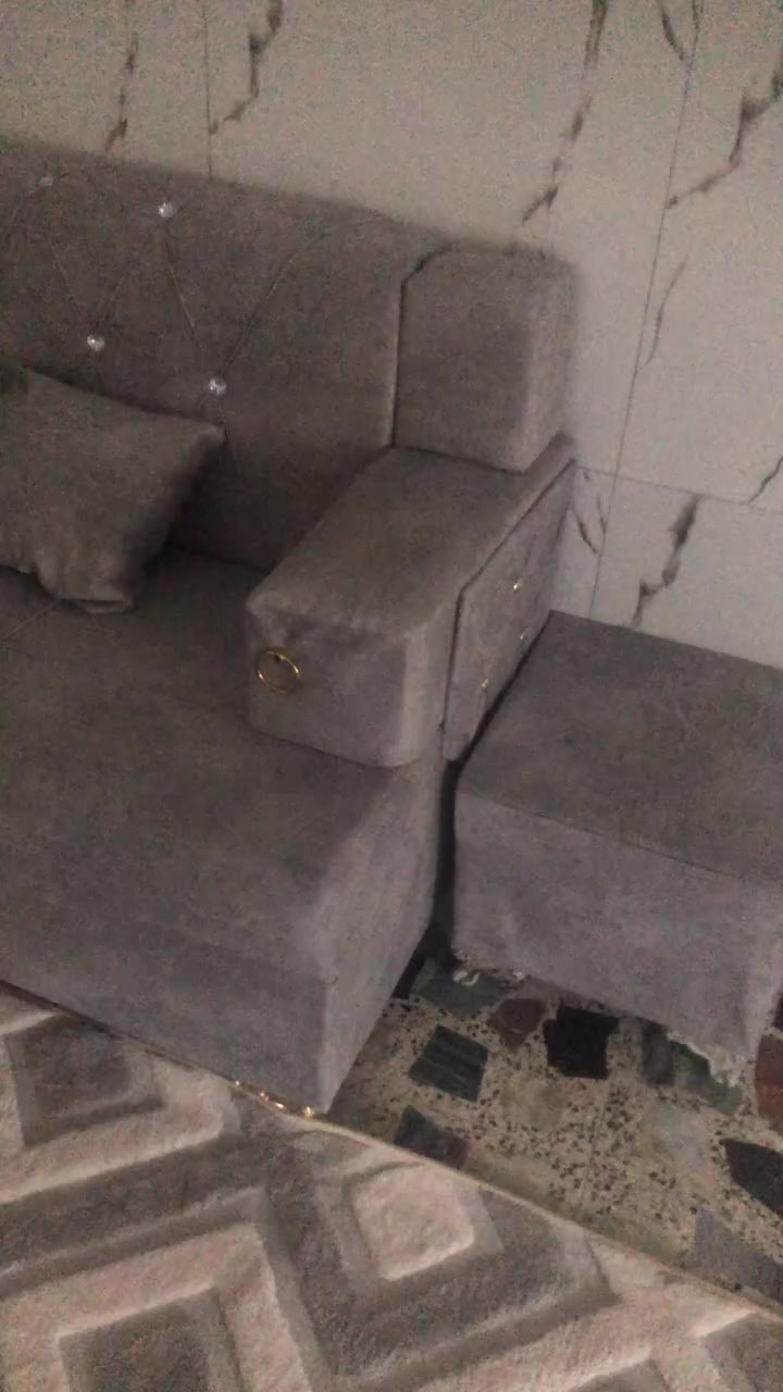 للبيع
***********
