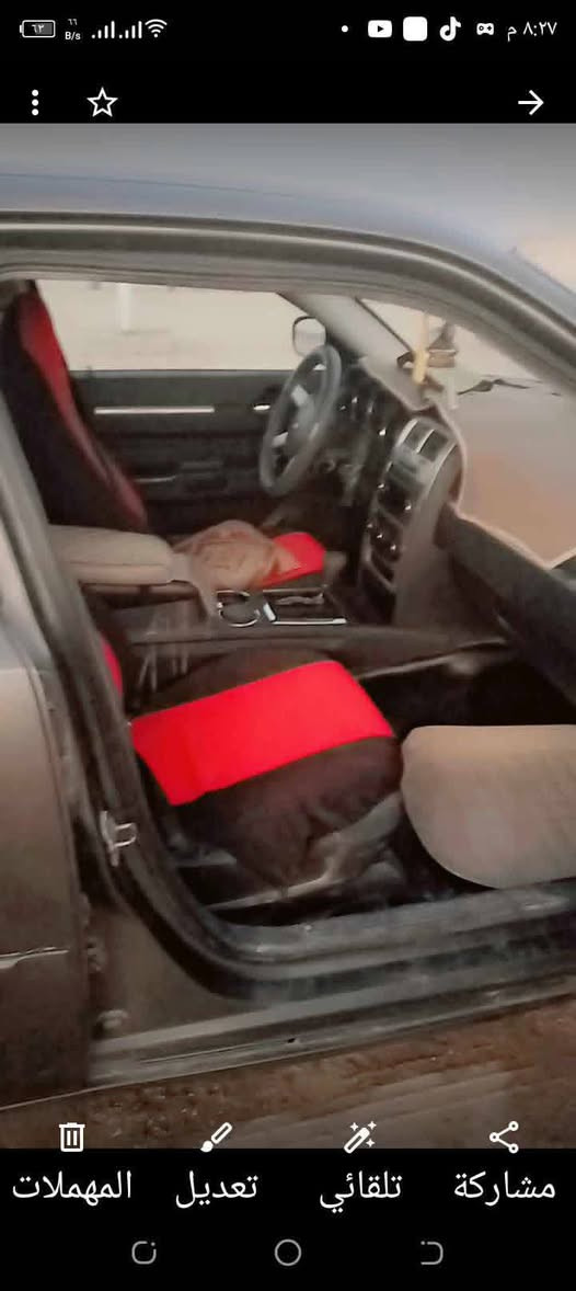 السلام عليكم جارجر 2009 وارد كندي مكفوله من الكلبه والعيب الشرعي والصبغ بيها جراد بسيط مكينه جديده شرط ترايك ميتين تبريد ثلج و تدفئه حداديه جديده رقم جديد الدولي باسمي مداور ثاني يوم رقم مثنى مكاني السماوه الخضر  السعر 90 بيها مجال بسيط
وهذا رقمي ***********
