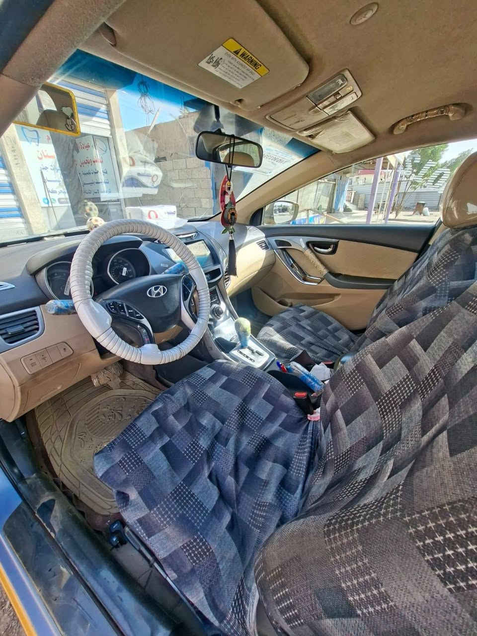 سلام عليكم /النترة  وارد امريكي موديل 2012/فور دسك امامي +خلفي 
تحكم استيرن مكينه وكير مكفولات+خربطه قليله بل  رواجز  مصفره هئيه 
صدر امامي خلفي تخم تاير اندنوسي ابو الكنر 
كلين 
حادثها فقط جاملغ الايمن الخلفي 
السنوية مشروع وطني سنة 2028 تنتهي 
العنوان/ بغداد 
الاتصال بل رقم الموجود 
***********
