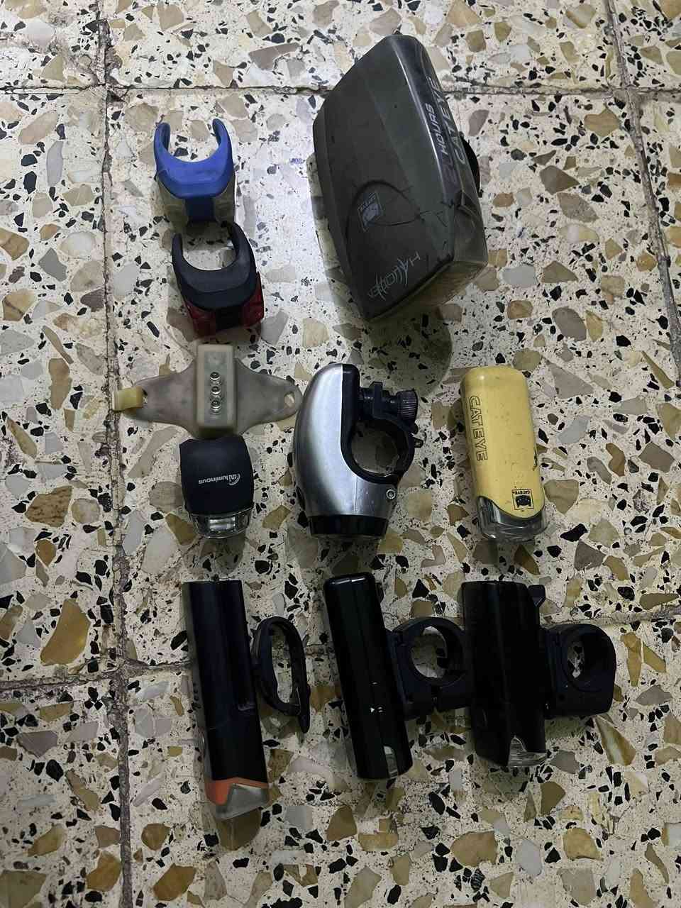 السلام عليكم شباب كماليات للبايسكل للبيع وكلهن يشتغلن وماركه عالميه أصليات واكو بيهن يحتاج بطاريات بس

وعنواني بغداد الاعظمية 

رقمي ***********
