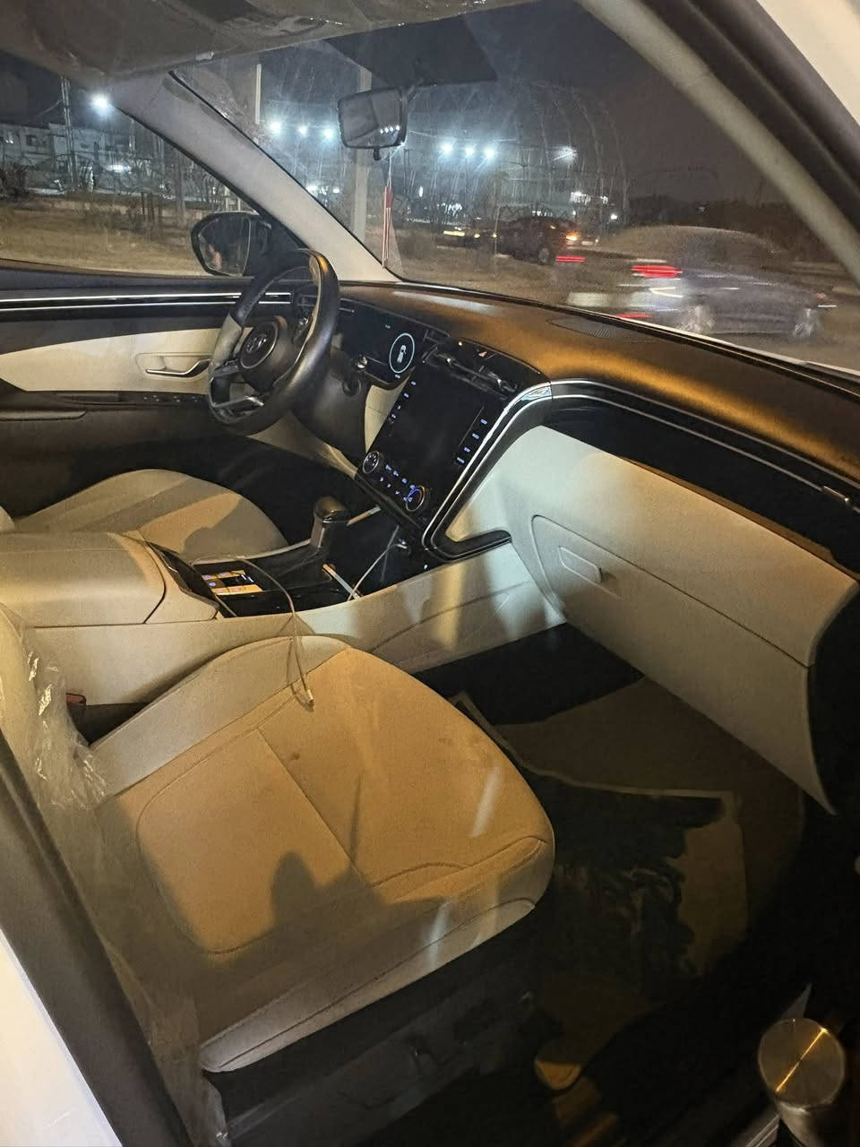 السلام عليكم توسان الشكل الجديد  موديل24 رقم اربيل باسمي

تحويل مباشر موصفات معروفه كفاله عامه ماشيه 46 لف 

بيها كارت اصبع فقط  السعر212 وبيها مجال حك الجيه 

***********وتساب فقط او خاص
