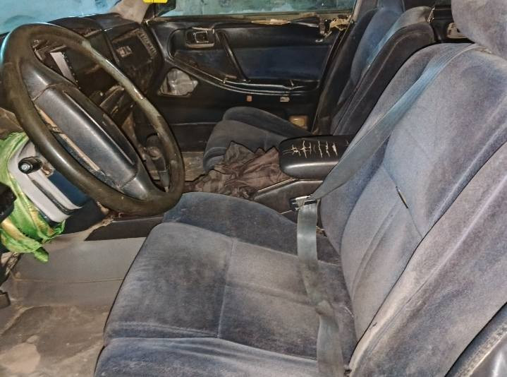 السلام عليكم سيارة كراون سوبر1991 بيها ضربات خفيفه السعر 35وبيها مجال للطيبين والتحويل فوراً والسنوية باسمي رقمه انگليزي  - التواصل على هاذا الرقم ***********
