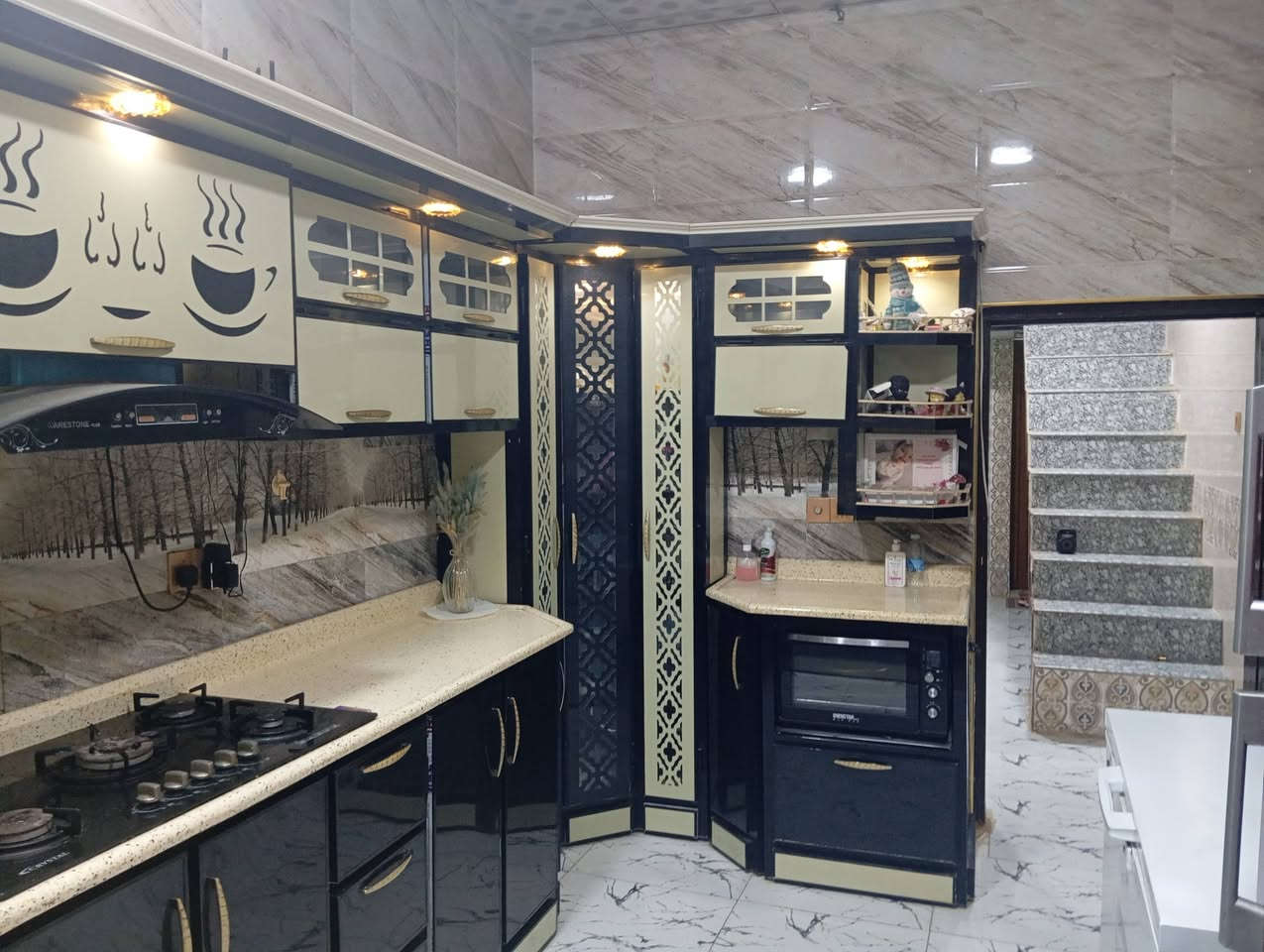 بيت للبيع
١٣٠ م طابو زراعي سند ٢٥ تحويل بإسم المشتري بناء حديث طابقين ٣ غرف الغرف الفوگ  ( نقص ارضيه ولبخ فقط الغرف ) بناء طابوق صب كونكريت   الجمعيه شارع ام البنين الرئيسي كافة لخدمات متوفره تبليط مجاري ارصفه كهرباء ماء كلشي متوفر.  

السعر ٧٥  
***********
