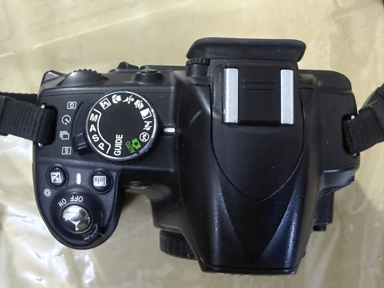 كامره نيكونD3100
مع ملحقاتها شاحنه وبطاريه عدد2
وجنطه كامله ع الفحص


**إذا كنت صاحب هذا الإعلان وتريد حذفه لأي سبب، رجاءا أرسل رسالة إلى الدعم الفني**