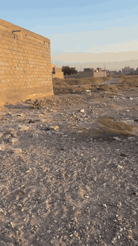 قطعة 250 متر جبهة 12 ونص متر بل16 الف مال 6 الف من شارع 20 تدخل على القطعة شارع الطيار اي استفسار *********** و *********** بيهن واتساب
