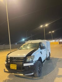 فورد رانجر موديل 2013  رقم اربيل تحويل مباشر بيه ضربه باب سايق وجاملغ ...