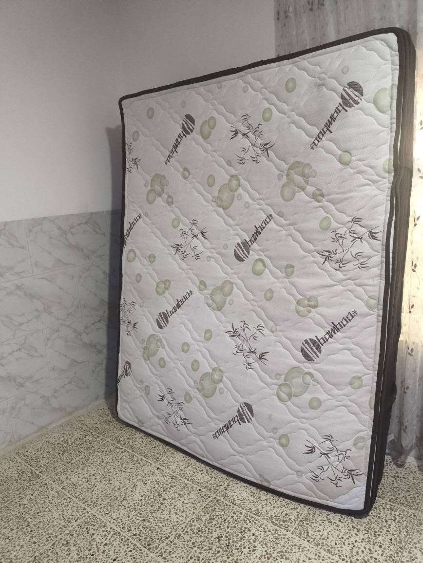 دۆشه گی دوو نه فه ری پانی مه ترو 60دریژی دوو مه تر ئه ستوری 30سانتیم بو فروشتن بای 100هه زارو معامله سلیمانی راپه رین *********** السليمانية, العراق
