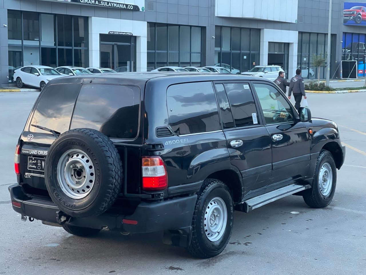 Toyota 
مؤنيكا ساغ ساغ
علوج 
٢٠٠٢
ناو زه رد 
ده بل ئه كسل
بي ده عمو لي 
كامل بؤياخ 
بي ده عمو لي دراوي 
گيرو مه كينه ي جركه ي نيه 
٤ ويلو تايه ي كونه مشكي سفر
سعري ٧٣ گه لاو معامه له يه كي برايانه 
شوين سليماني 
*********** السليمانية, العراق
