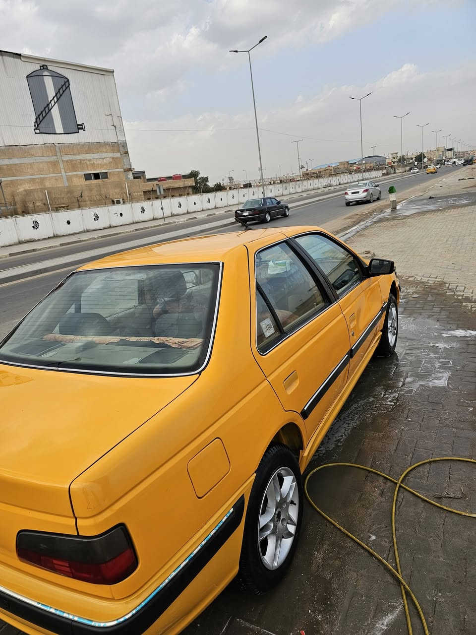 سلام عليكم سياره بيجو للبيع مديل 2023 سياره شركه يعني مال قصاد 8 شهر وتنتهي القصاد سياره نظيفه وحلوه وما مشتغله تكسي مال بيت ماشیه 38 ارقام بعدنه ما مطلعيله رقم يكمل مالته 525 بيه ظربه بل باب بل صور تبين سياره كير محرك خير من الله دهن ادير امزويل يعني من زين سعر 75 وبيه مجال للتواصل ع الخاص او ع الرقم ***********
