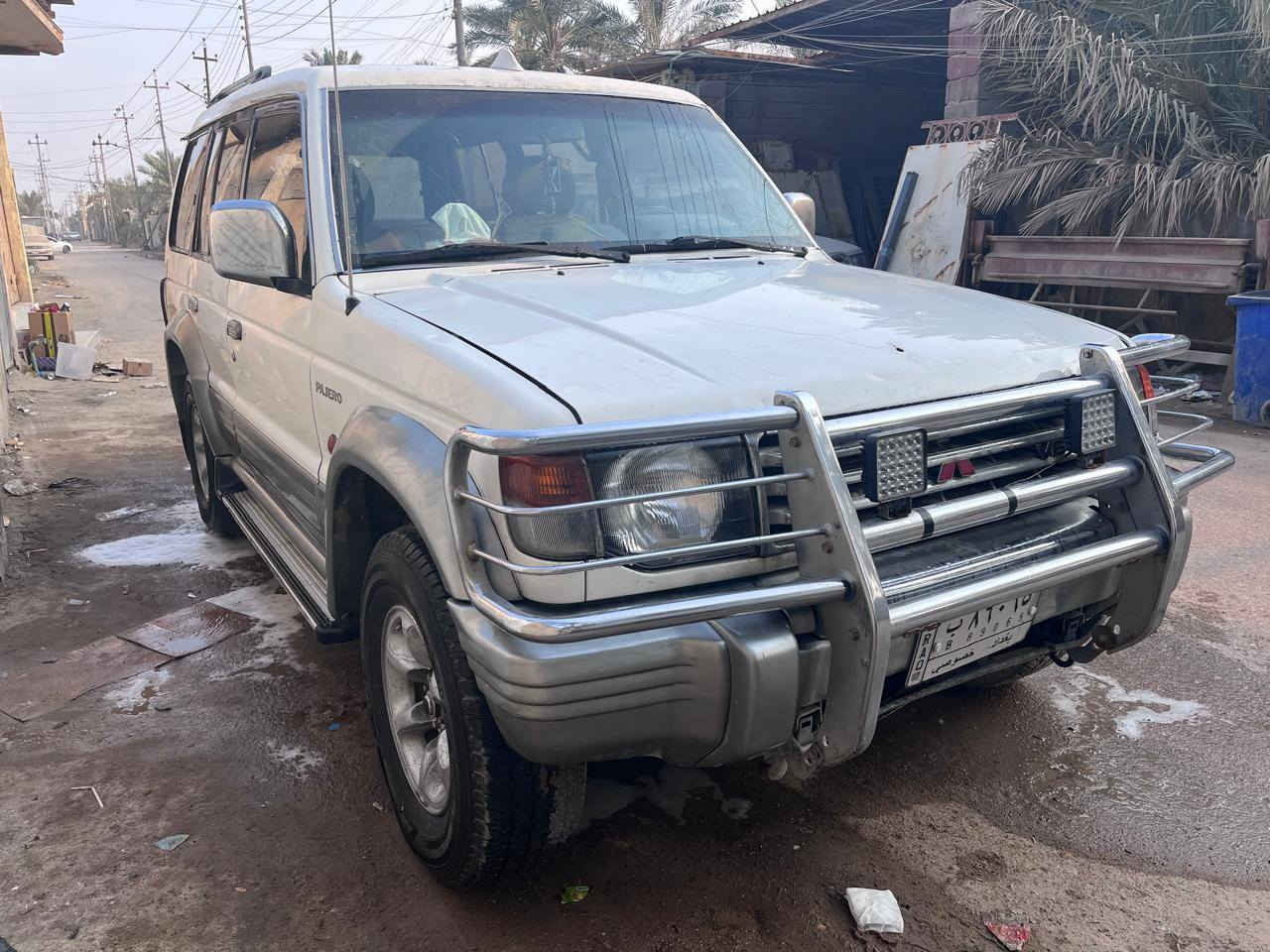 السلام عليكم سيارة باجيرو مديل ٩٤ مكينة وكير بلاد تبريد شغال رقم بغداد مشروع وطني سنوية ٢٧ مكاني البصرة السعر ٤٨ وبيها مجال الشراي يتصل على هذا الرقم ***********

