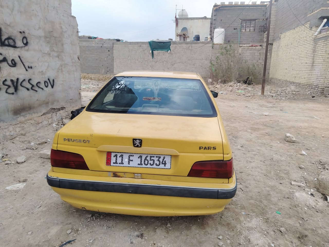 سلام عليكم عيني سيارة بيجو بارص ١٥ للبيع سيارة كلشي مابيهة بس خيط تبخير ومو قوي سيارة بسمي تحويل ثاني يوم سعرهة ٤٣ وبيهة مجال صاحب سيارة ***********
