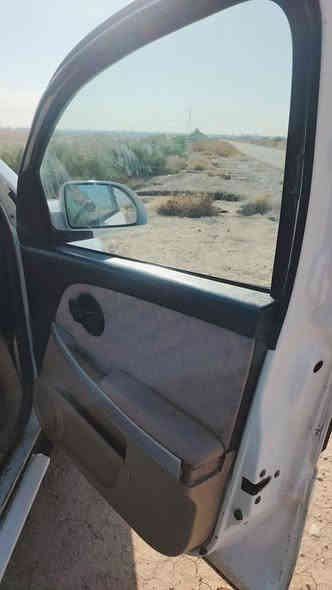 شوفر كوينس 2007 رقم بغداد سنويا  جديدة حتى هزه جديدة  ضررها جاملغ فقط ومصبوغه حزام بدون حادث مكينه محور كامري السيارة خير من الله محرك كير بيه انسه الصرف بانزين  نقص مشط استيرين بي نضوح  شوي فقط   صدر نص عمر  
عنوان بغداد ... سعر 58  وبيها مجال 
***********
