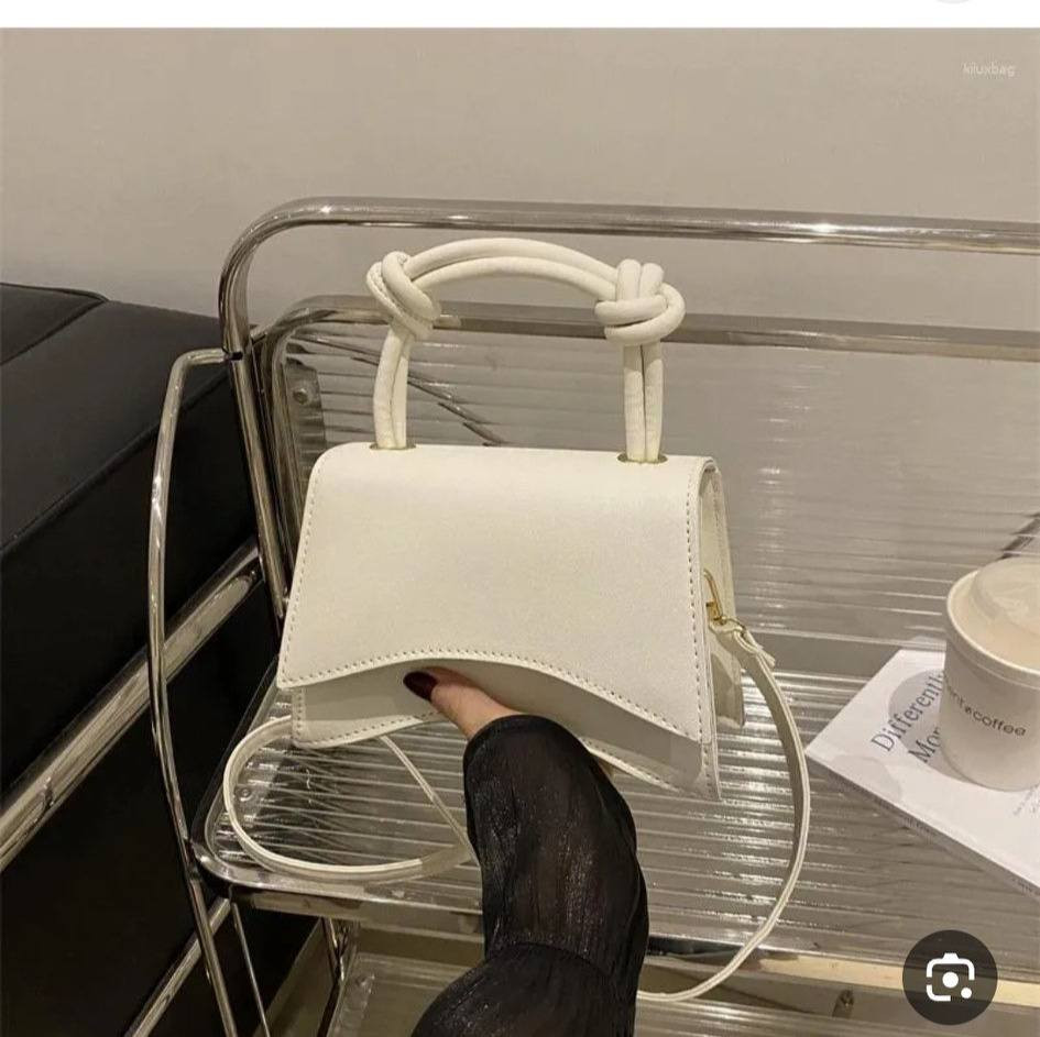 حبايبي قطع اخيره السعر ب    ٥٠٠٠


**إذا كنت صاحب هذا الإعلان وتريد حذفه لأي سبب، رجاءا أرسل رسالة إلى الدعم الفني**