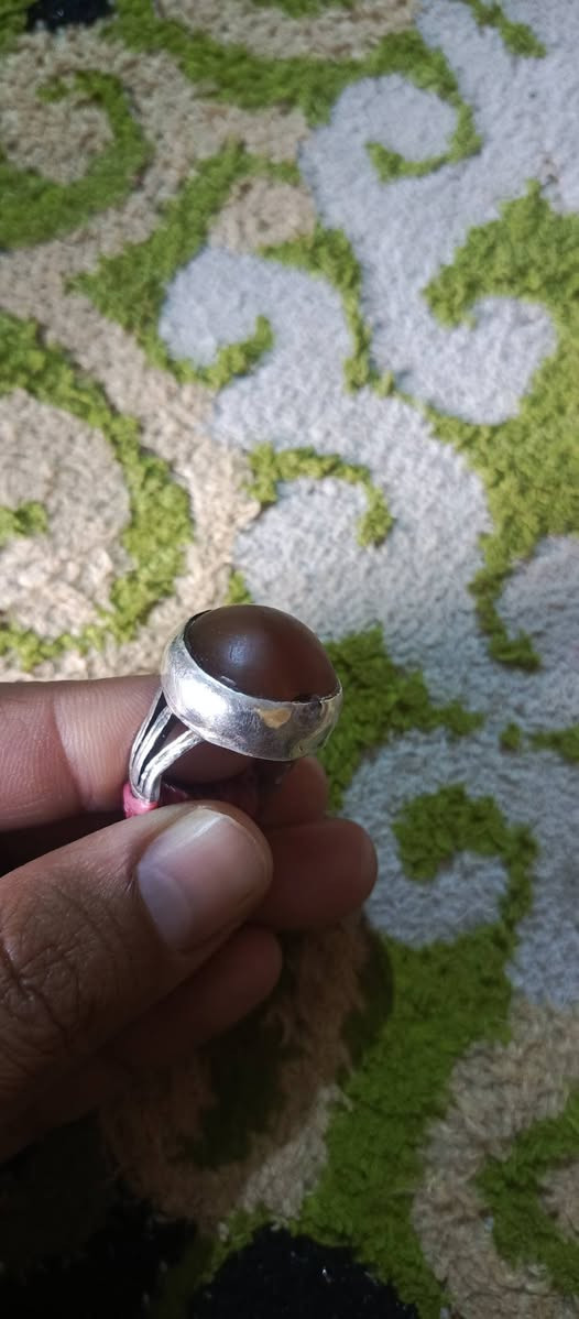 يماني مشكول وشرك قديم مراوس برضوي أو فيروزي  شعدك  تعال وتساب  *********** مكاني كربلاء المقدسة
