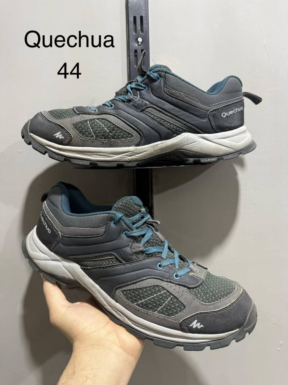 اهلا شباب❤️
توفر حذاء اوربي اصلي🔥
القياس موجود داخل آلصوره 🖼️
الأستفسار مراسلة البيج ***********
يتوفر توصيل 🚎
