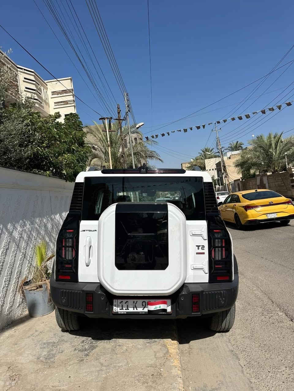 جيتور لاكجري t2 2025 
مغلفة ppf
داخل زيتوني 
ماشية ٢٢.٠٠٠
كفالة عامة 
رقم بغداد
مكاني بغداد 
*********** 
سعر 37,800
