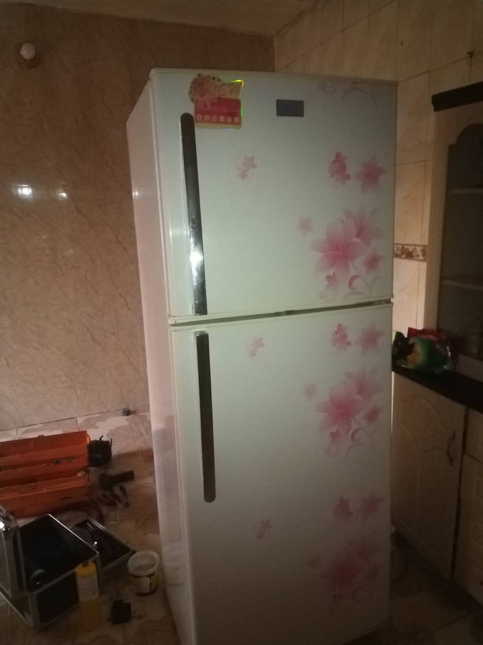 جانب من اعمالنا اليومية في صيانة الثلاجات البخاخ الانفيرتر والعادية الفريزر في بابل بظمان ثلاث سنوات صيانة موقعية داخل الحلة   هاتف *********** وتساب
