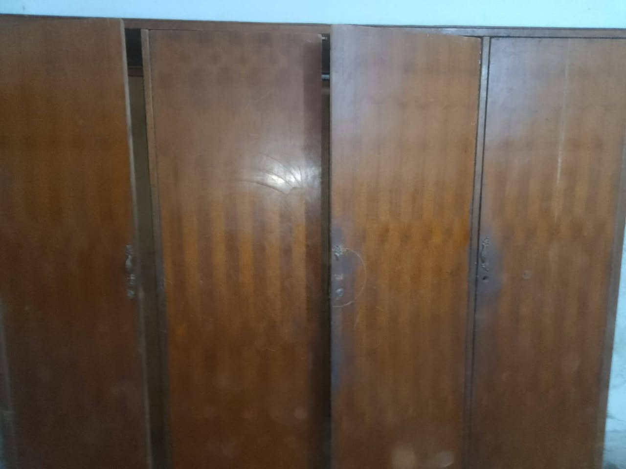 السلام عليكم
تانكي عدد 2للبيع بيهم كسر من الوسط يلحم 

وكنتور 4بيبان ب75للبيع مع قنفات

حي الوفاء


**إذا كنت صاحب هذا الإعلان وتريد حذفه لأي سبب، رجاءا أرسل رسالة إلى الدعم الفني**