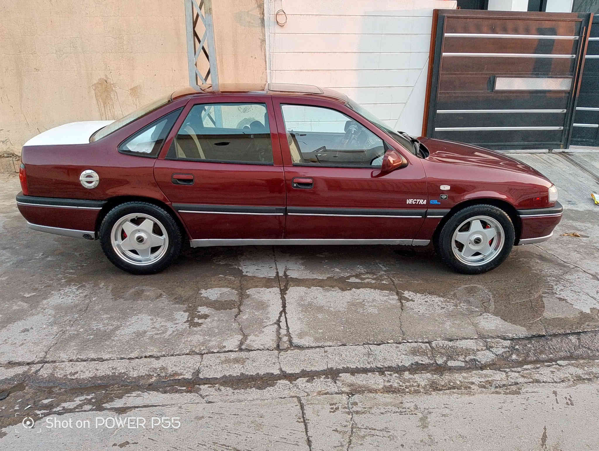 اوبل موديل 1992محرك 20 كير عادي
رقم اربيل دولي هزه جديد سنه ويه جديد لحد 27 شرت تحويل أو وكاله بدون غرامه  
دفتر بنزين موجود محرك كير صدر تايرات كله بشرت بدون ضرر بدون دواخل بدون شعار
فقت كلير جماليه صعر 52 بي مجال عشرايي 
***********
***********
