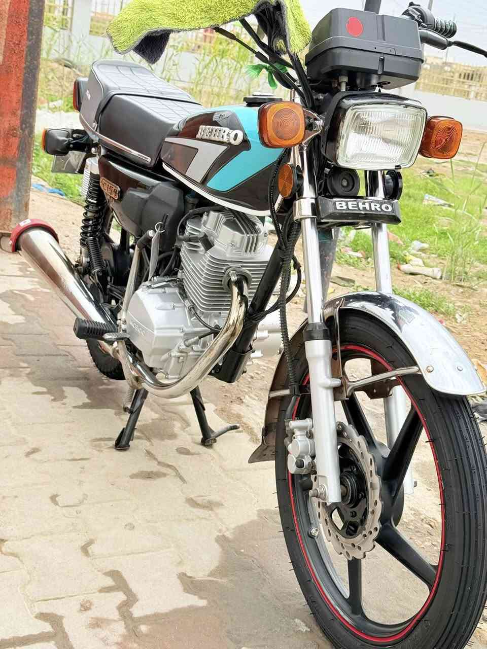 سلام عليكم دراجه مال ايران بيهرو ١٥٠حجم 5 نمر مكفوله مامفتوحه سعره خاص او انتصال رقم /***********
