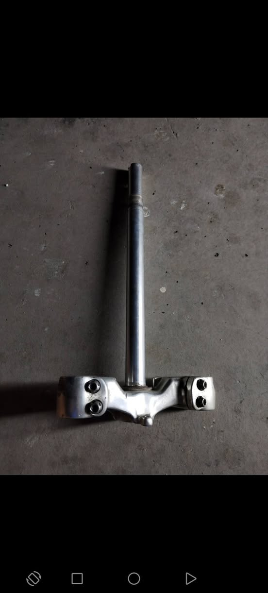 تزويد للبيع كلمن وسعرة مكاني جسر ديالى القديم شارع 70 وهاذة رقمي *********** توصيل موجود
