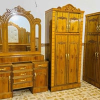 ديكور غرفة نوم • للبيع