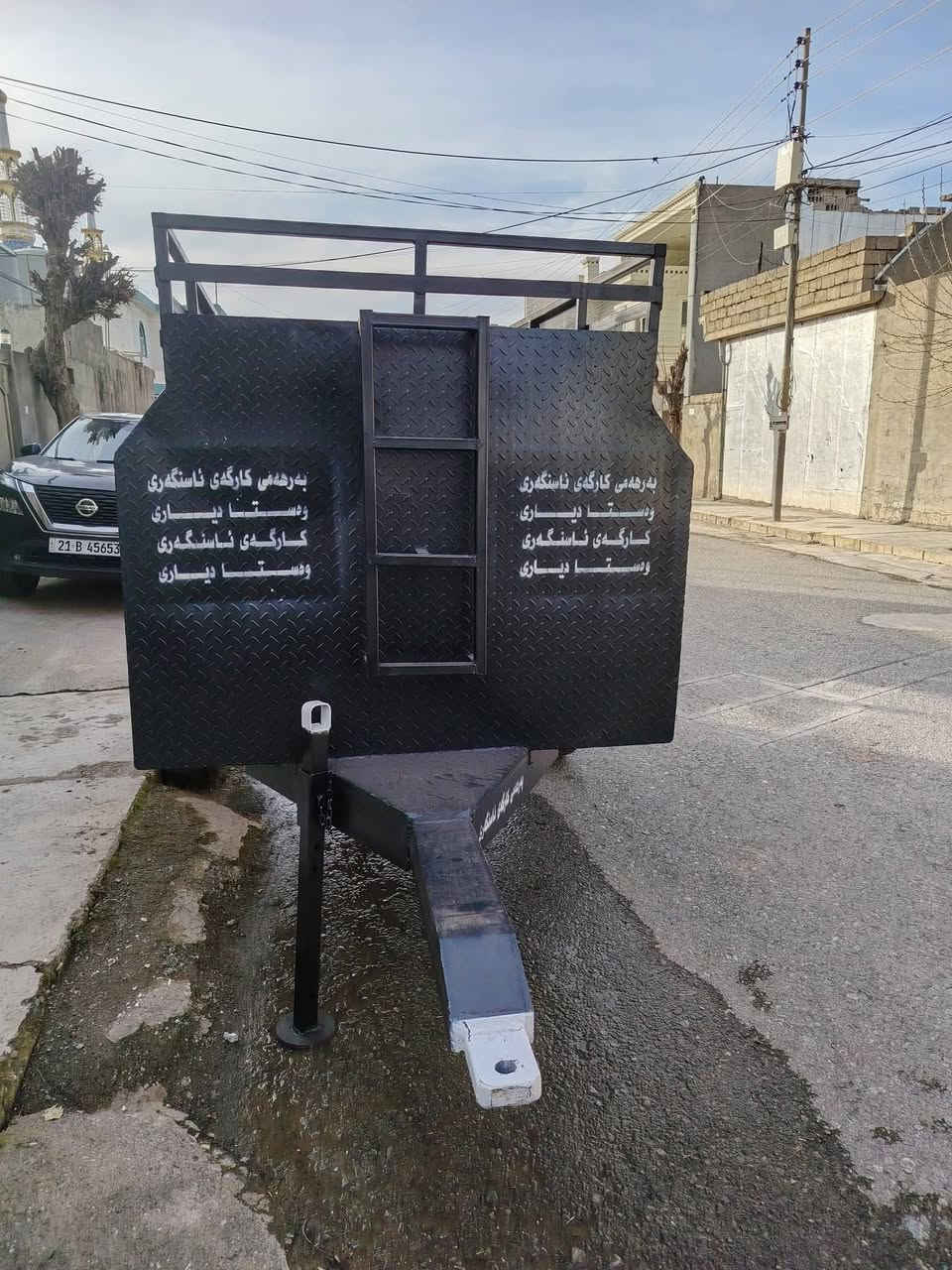 تانکی ئاو بۆ فرۆشتن
لۆکە ئاوی تێنەکراوە 
پلێتی ٤ ملیمە ،، ١٨ بەرمیلیە 
شوێن قەڵادزێ 
***********
