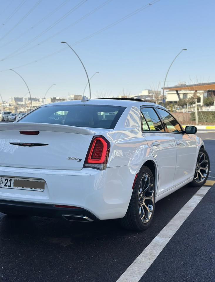 Chrysler Obama S 2015🤍
كرايسلر اوباما ٢٠١٥🔥

فول فول مواسفات ئیس معروفە پانوراما مکبرە بیتس
دعامی دبل لحیە شغال کشنات هیترو بعد مواسفات...
مكينة ٦سلندر حجم ٣.٦لتر 
ماشية ٨٣الف فقط سیارە صفر

سیارە کلین بدون صبغ بدون بارد
بس مکانین صغیر پیدی ئاڕ

السيارة جديدة ب معني الكلمة
السيارة كلش حلوة و نظيفة

السيارة رقم سلیمانیە الدولي سنوية جديدة باسمک انی و اكيد شرط التحويل 
مكفولة من كير و محرك و كهربائيات
 
مكان السيارة سلیمانیە
 سعر بلواتسئپ 📞☎️ 
 
***********☎️
