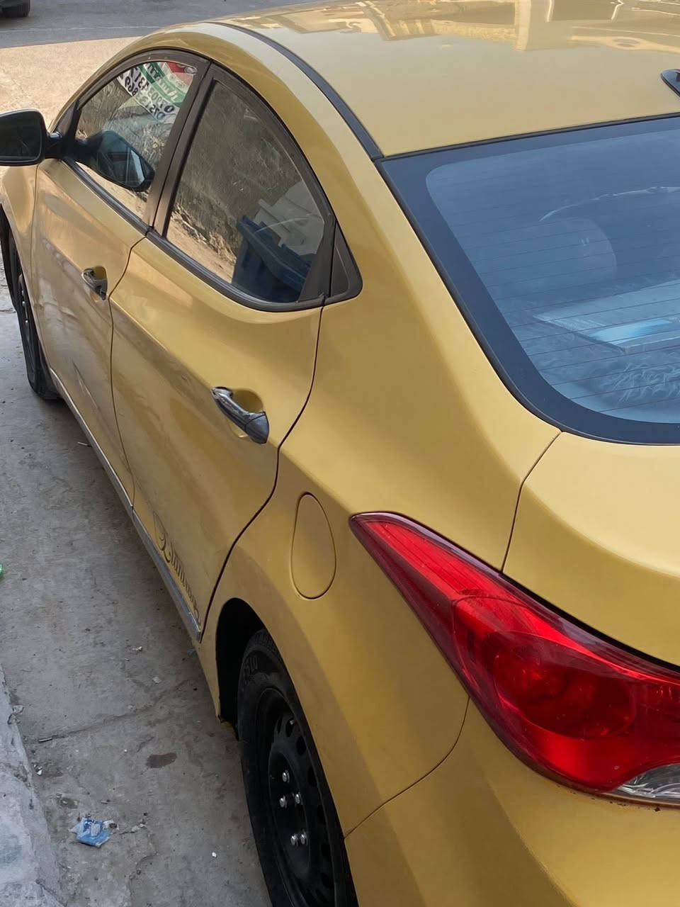 النترا موديل 2012وارد امريكي محرك 1800
بصمه كامرا
مبدل بيه باب خلف السايق فقط
سعره 98 وبيه مجال بسيط 
بغداد حي الجهاد
***********
