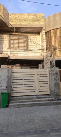 دار للبيع في حي المرتضى گاع جواهر مساحه 100 م واجهه 10 نزال 10 يحتوي ع...