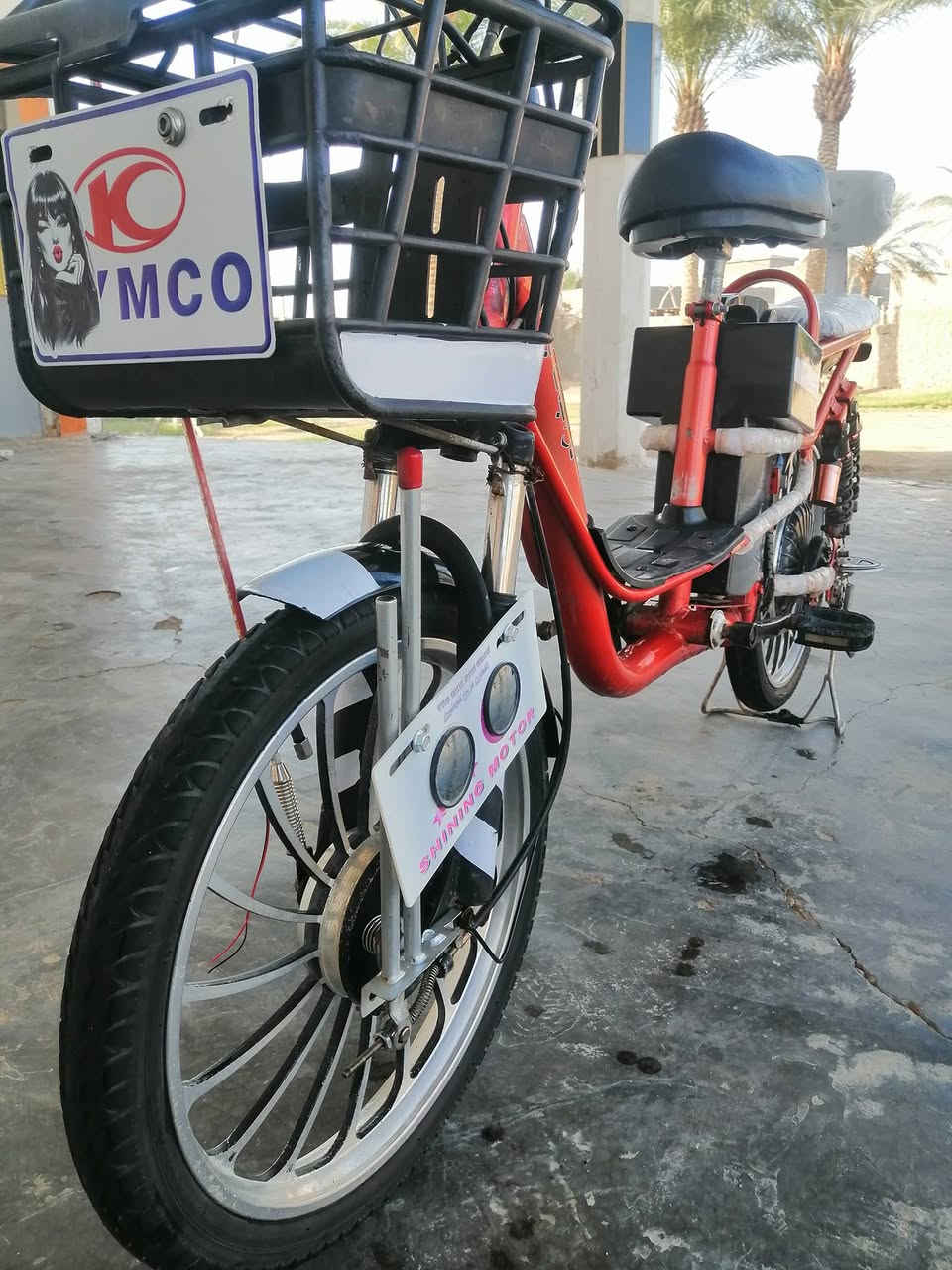 سلام عليكم
ماطور شحن للبيع بطاريات  4جدد وكشر جديد وكهربيات كله شغاله اشاير يمنه يسره شقال
ماطور جديد بمعنه لكلمه بريكات وره وركدام
شراي يتصل ***********
